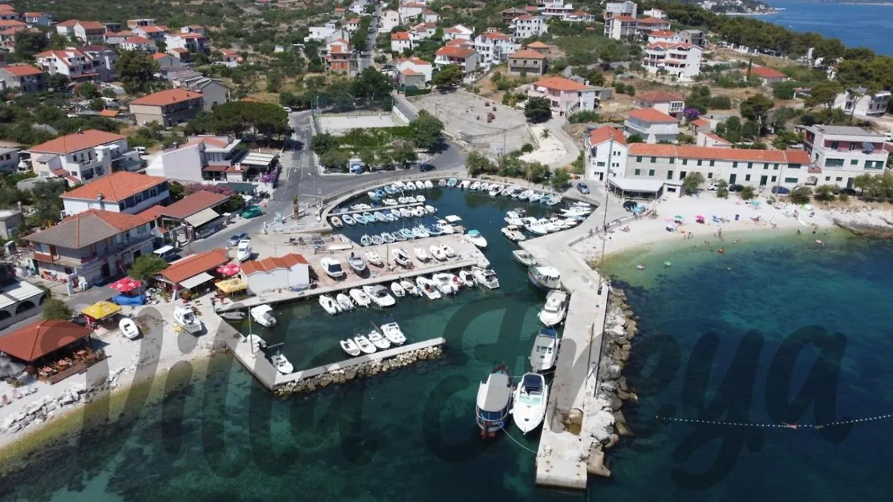 Villa Freya - Vacation House Slatine Holiday home
