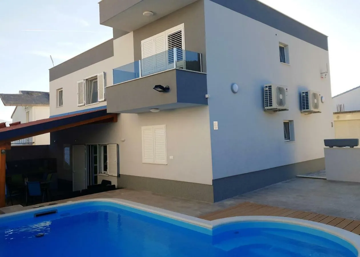Villa Freya - Vacation House Slatine