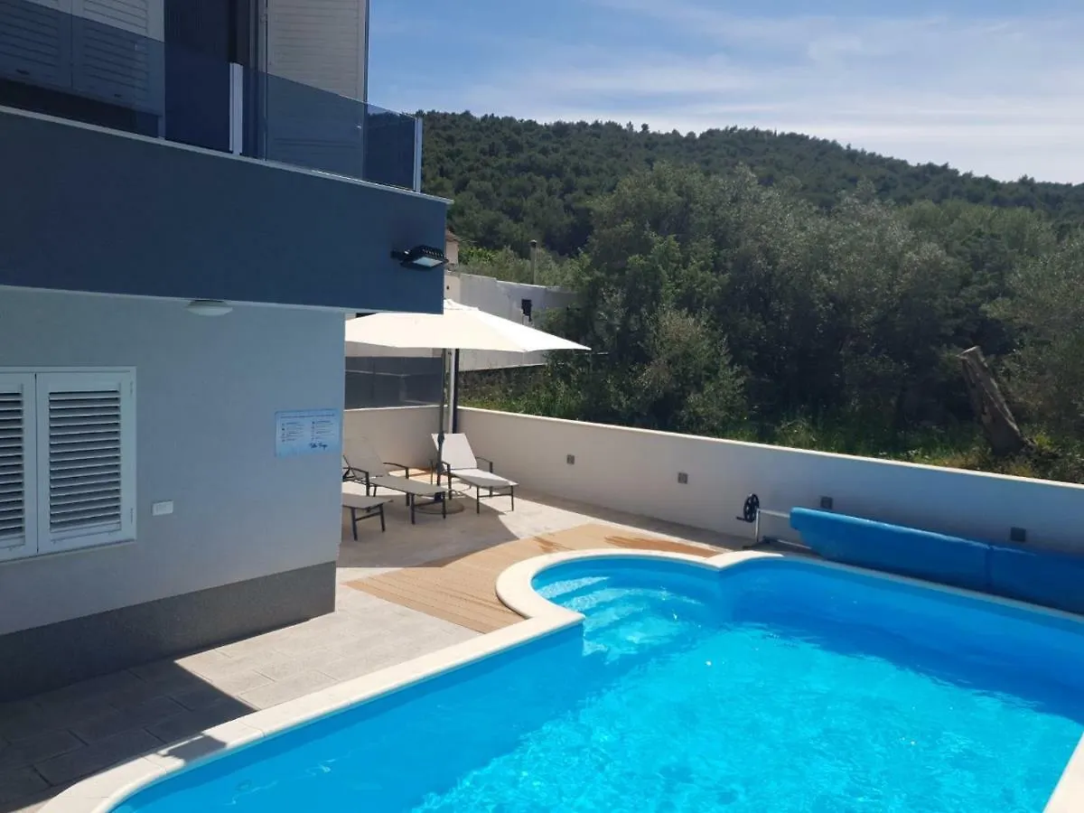 Holiday home Villa Freya - Vacation House Slatine