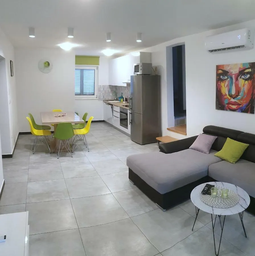 Villa Freya - Vacation House Slatine Holiday home