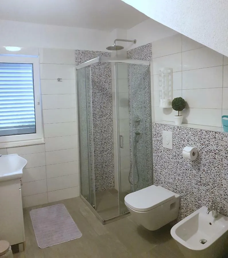 Villa Freya - Vacation House Slatine Holiday home