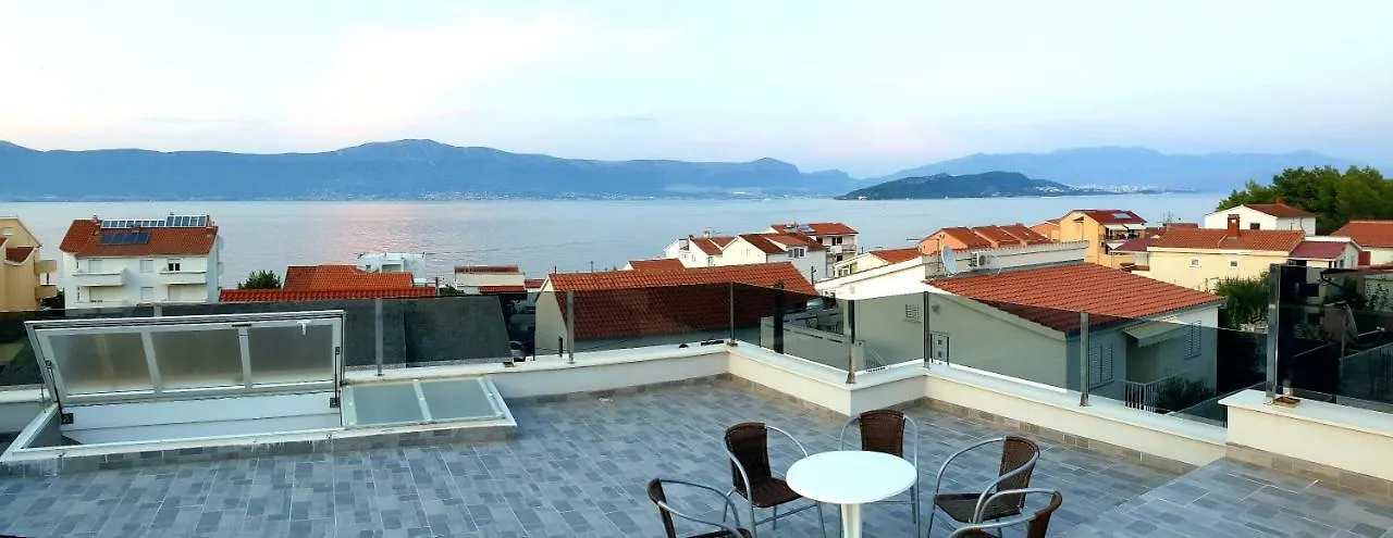 Holiday home Villa Freya - Vacation House Slatine